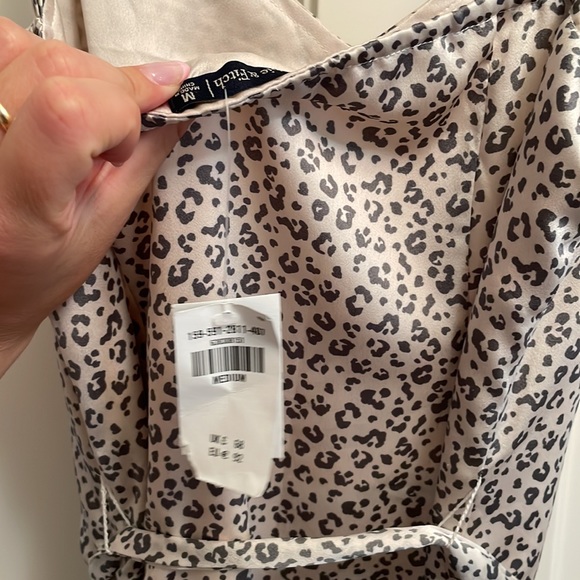 Abercrombie silk dress - animal print - never been worn! - Picture 7 of 7